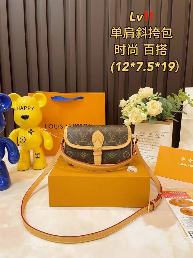 Details Folding Gift Box Lv Brand New Size Baguette Messenger Bag Flap Handbag,