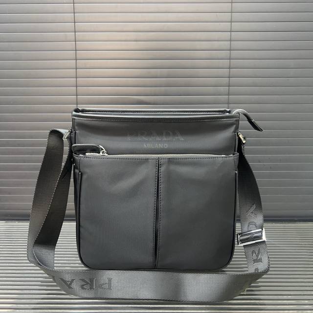 Prada nylon cloth letter history bag Logo print messenger bag men's crossbody sh