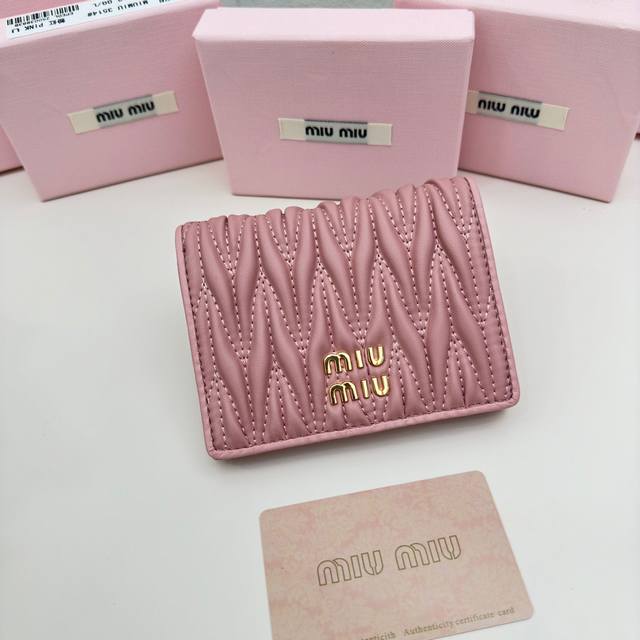 Miumiu 3513 Color Black Blue Pink Size 11.5*10*3 The latest model from Miumiu! T