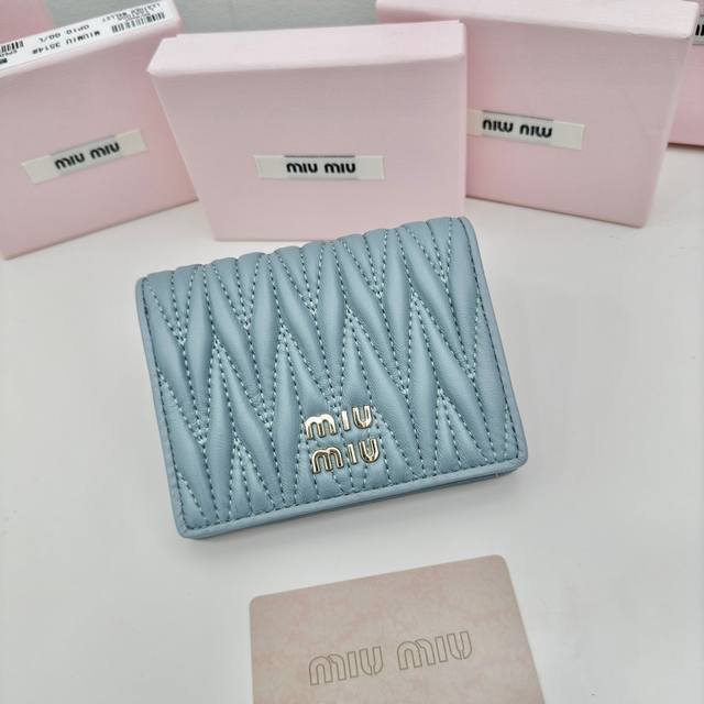 Miumiu 3513 Color Black Blue Pink Size 11.5*10*3 The latest model from Miumiu! T