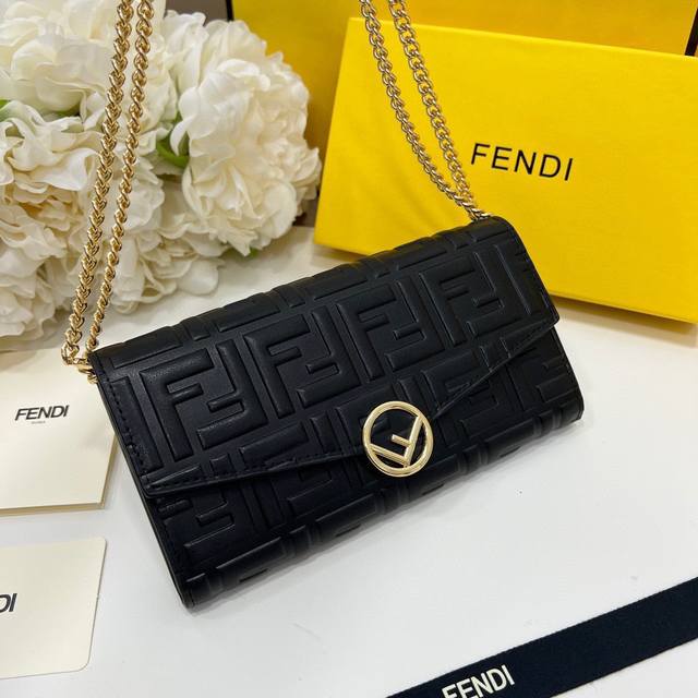 Fendi 2601 Color Black Size 19*10.5*3.5 Fendi counter synchronization, shoulder