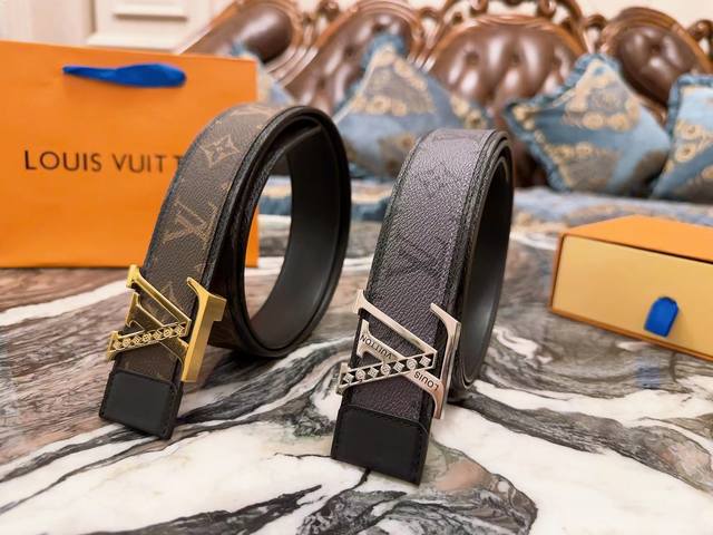 Lv belt width: 4.0Cm The latest series of counters, with exquisite carved buckle