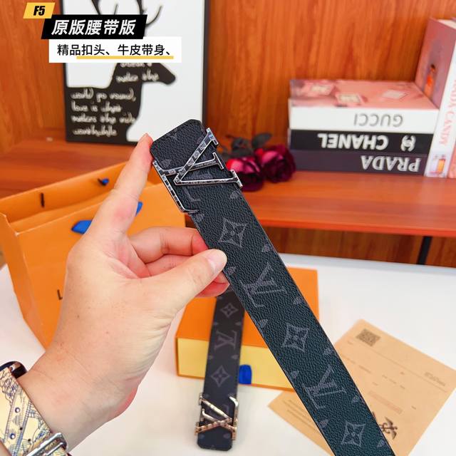 Original quality perforated Brand: Louis L Men's Color: Black Buckle: Gold and