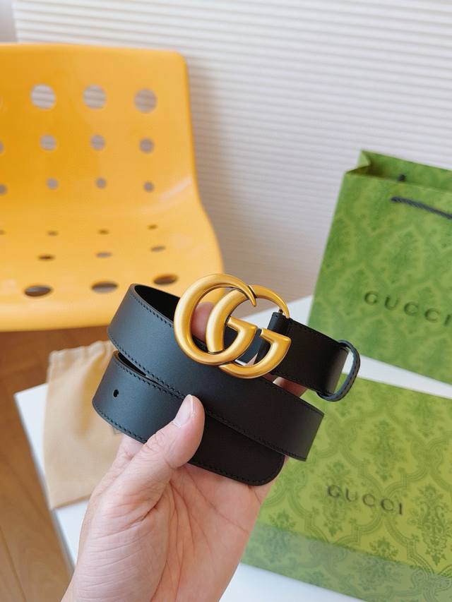 Gucci This belt features the classic double G detail, reminiscent of the Gg Marm