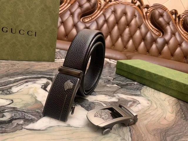 One belt with one buckle One belt with two buckles The latest automatic buckle f