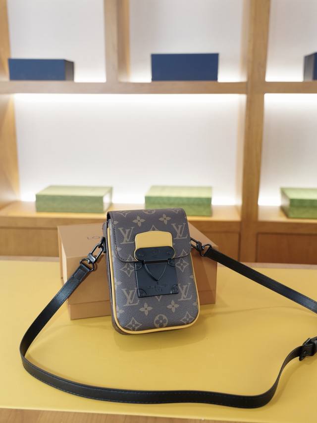 Louis Vuitton official website synchronized high version crossbody shoulder bag