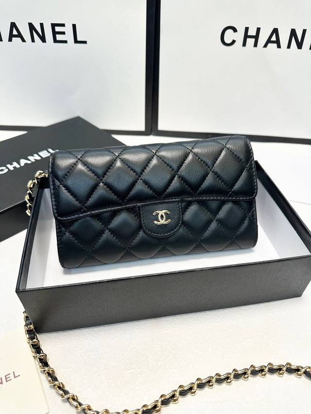 Color Black Size 19X10 Chanel's timeless classic, new model with gold hardware,
