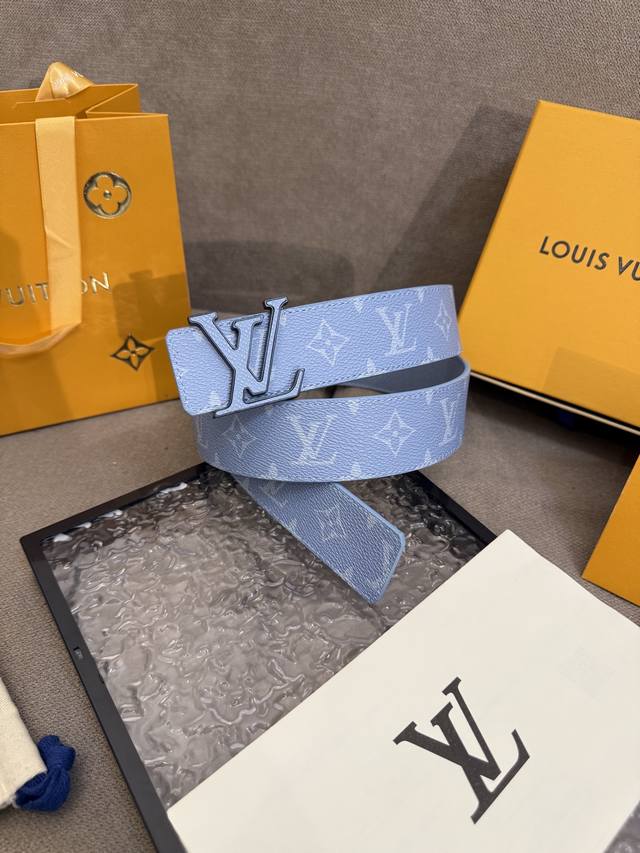 Lv Men's new belt width 4cm Customized canvas fabric with brand new pattern effe