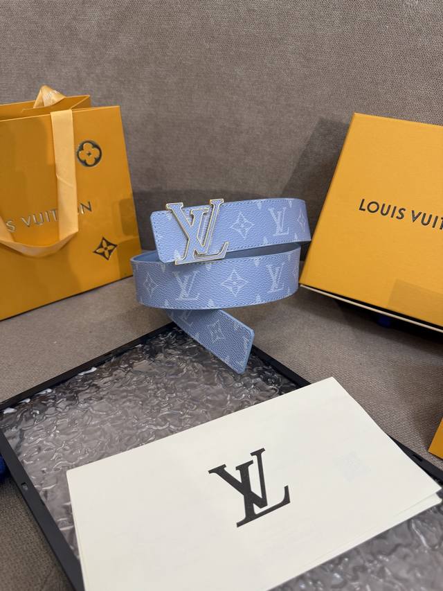 Lv Men's new belt width 4cm Customized canvas fabric with brand new pattern effe