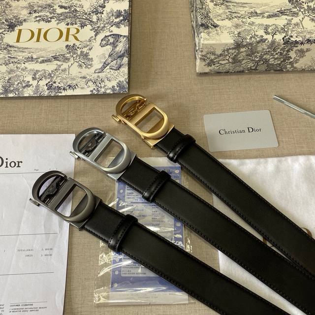 Brand: Dior Grade: Couple belt. Double-sided top layer cowhide. Exquisite oil e