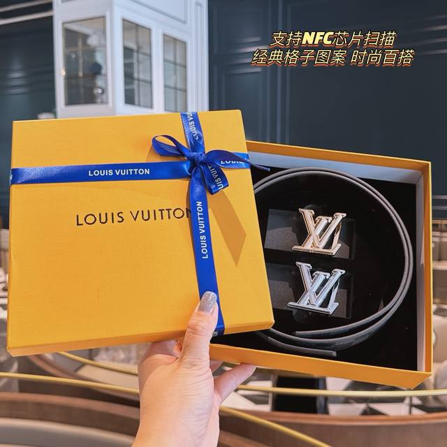 One belt one buckle One belt two buckles Gift hot-selling Lv width: New original