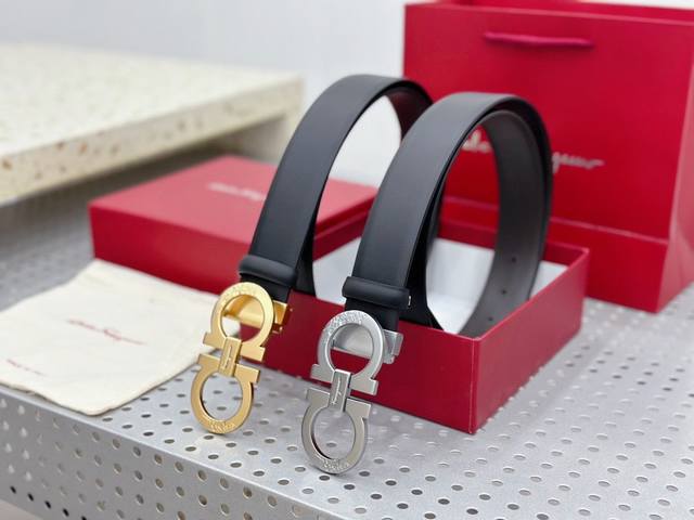 Ferragamo full set of belts and waist belts perfectly combine modern design with