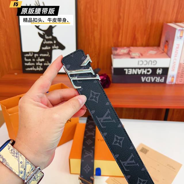 Original quality perforated Brand: Louis L men's Color: black Buckle: gold and s
