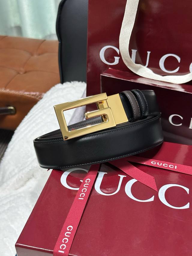 Gucci Black and brown double-sided calfskin width 3.5Cm Retro rotating square G
