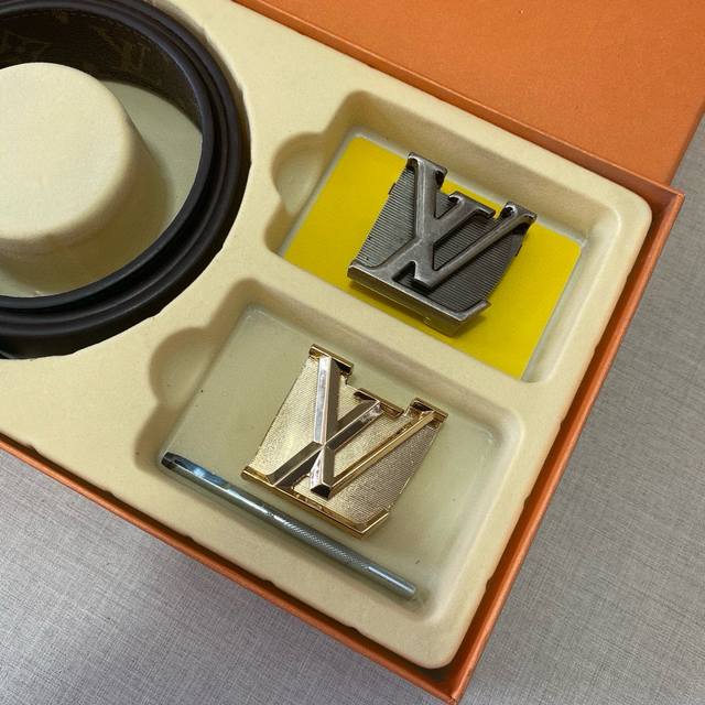 Lv Louis Vuitton boutique