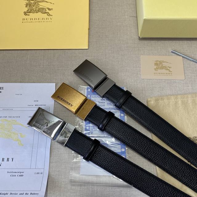 Brand: Burberry Grade: Cut from a whole piece of cowhide, first layer of origin