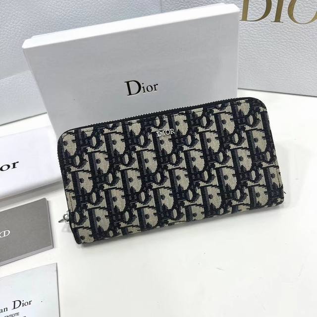Dior 0198 Color Black Size 19.5*10.5*3 The latest model from Dior! Dior long zip