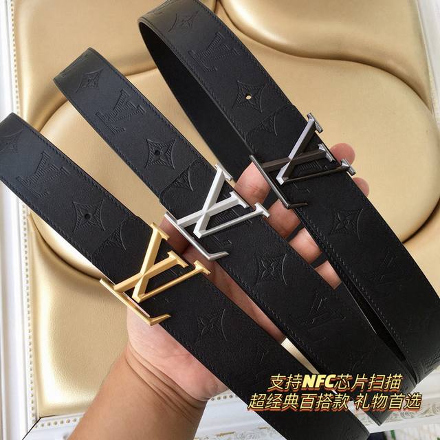 Lv belt width: 4.0Cm The latest series of counters, with exquisite carved buckle