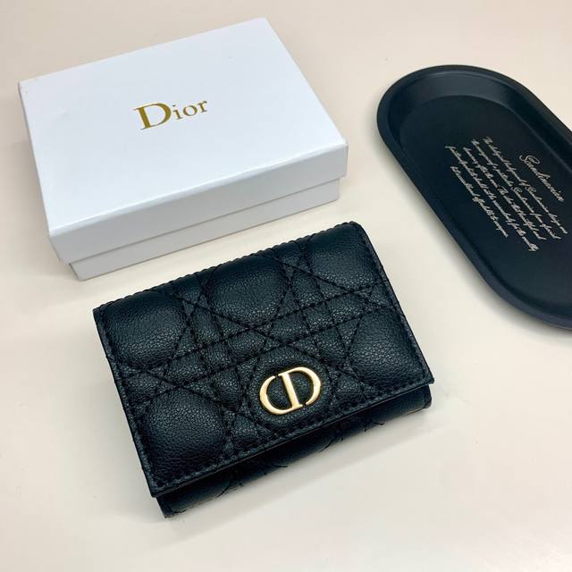 Dior 925 Color Black Size: 11*8.5*3 The latest model from Dior! This mini Lady D