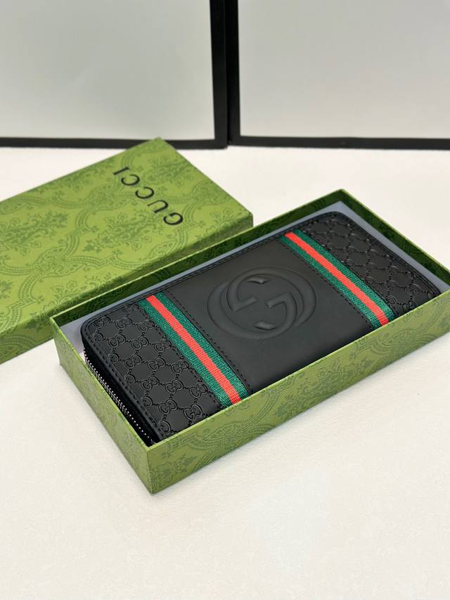 Color Black Size 20X10 Gucci's popular frosted leather counter synchronization,