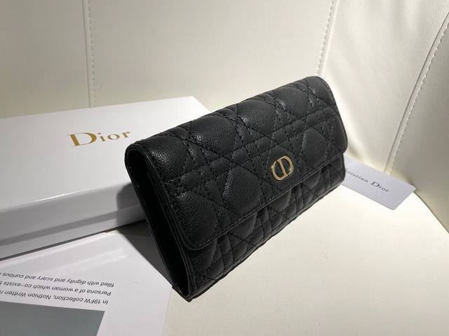 Dior 3608 Color Black Size 19*10.5*3.5 Dior counter model is now on sale! Made o