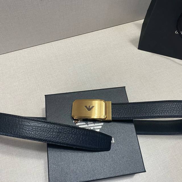 Brand: Armani. Grade: Top leather, classic hot-selling counter sales, oil edge
