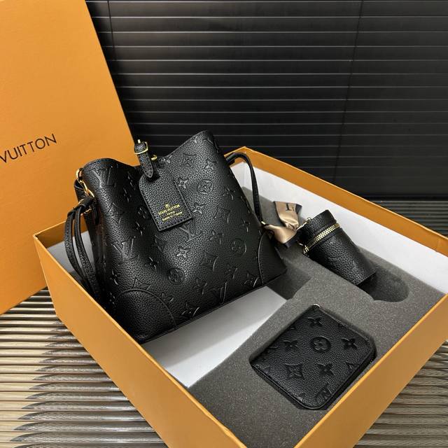 Louisvuitton Louis Vuitton Three-piece set box boutique versatile gift essential