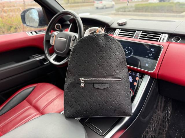 High-end new "Louis Vuitton" Lv backpack Louis Vuitton backpack M14020 Louis Vu