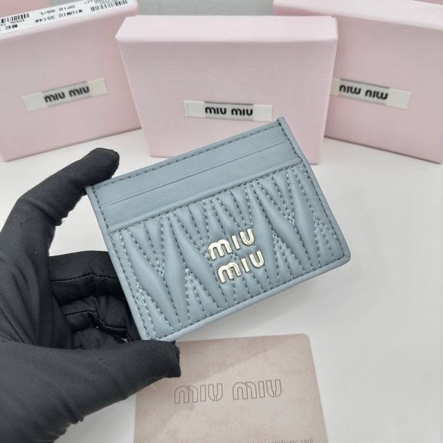 Miumiu 3514 Color Black Pink Blue Size 8*10.5Miumiu latest model! The hottest mo