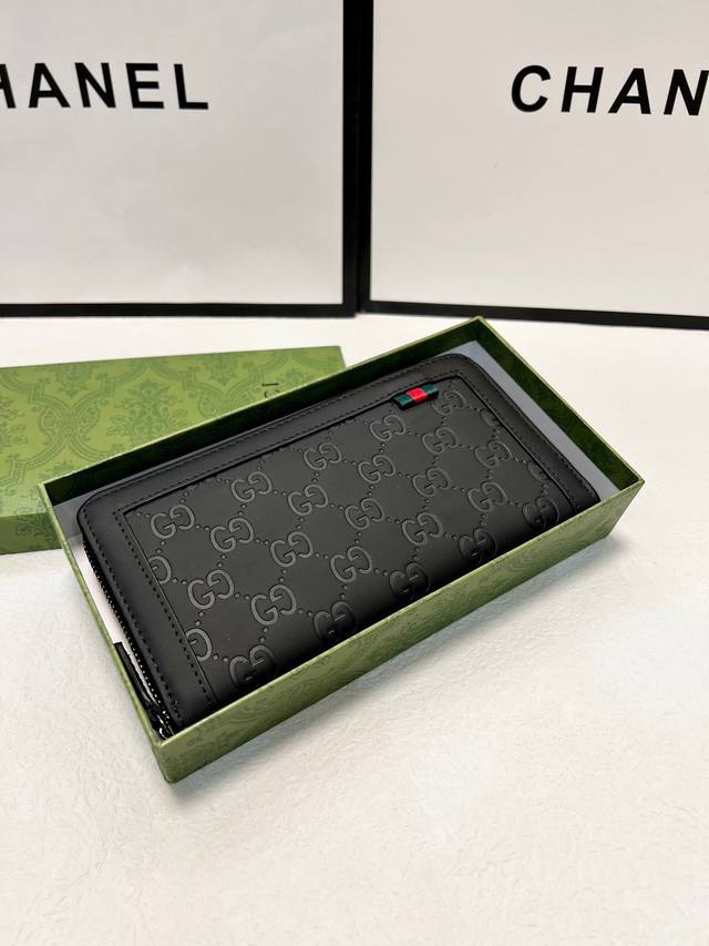 Color Black Size 20X10 Gucci's popular frosted leather counter synchronization,
