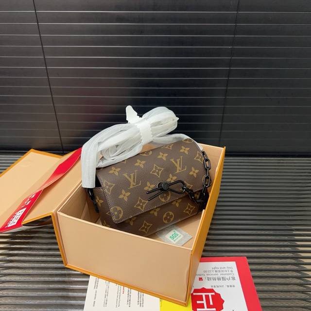 Louisvuitton Louis Vuitton Lv Steamer chain messenger bag crossbody bag unisex r