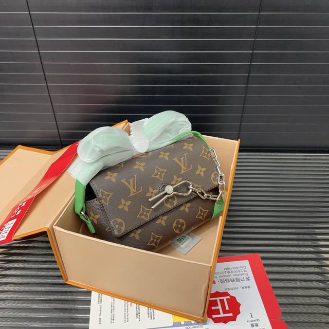 Louisvuitton Louis Vuitton Lv Steamer chain messenger bag crossbody bag unisex r