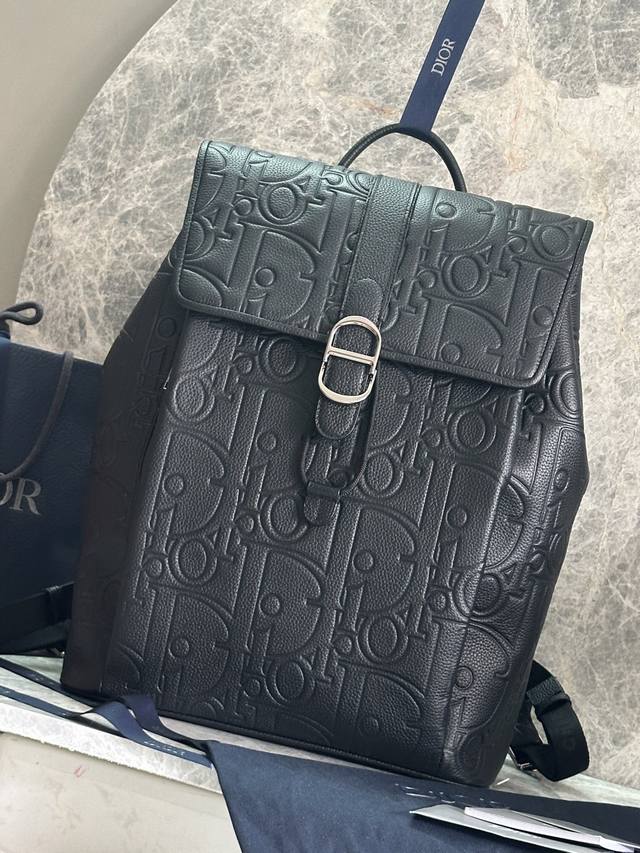 Authentic Dior Daily Flap Backpack Code: 1Esba231Llg_93928 New to the Fall 2025