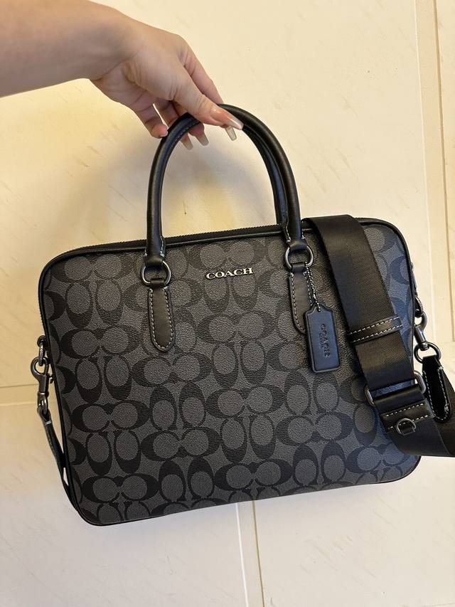 New Coach Cj630 Outlet Men's Bag Classic Logo Liam Compact Briefcase, faux leat