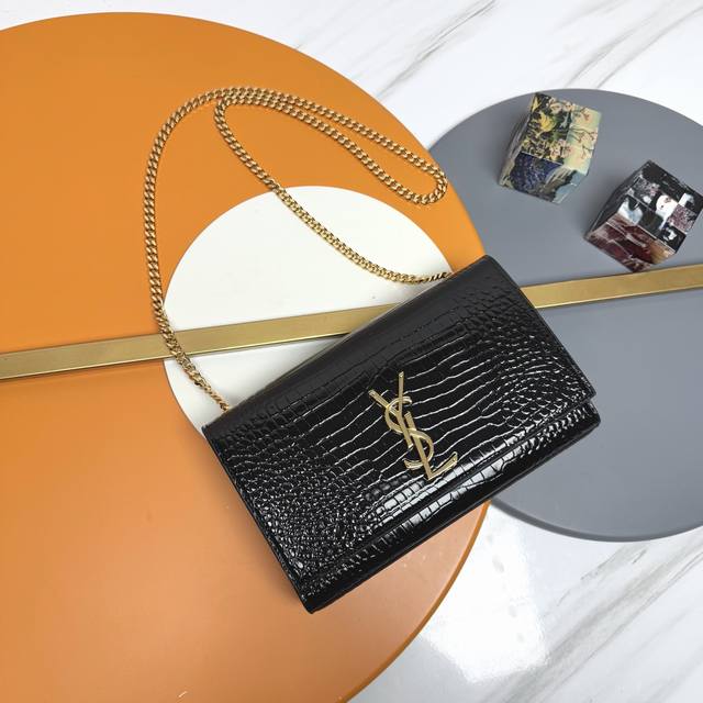 Top original - black with gold buckle The most classic style of Y's Kate chain