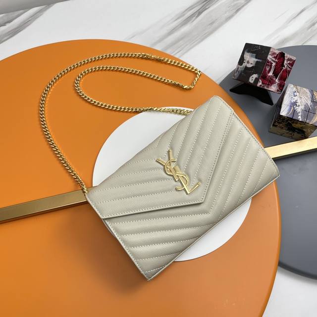 Original creamy white gold buckle P Monogram caviar pattern original leather ve
