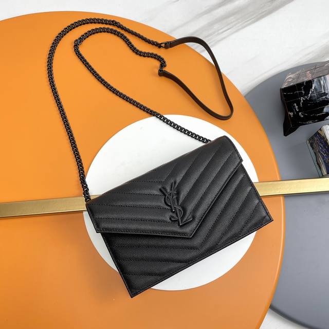 Woc small envelope bag is here. Speaking of envelope bags, this one from Y must