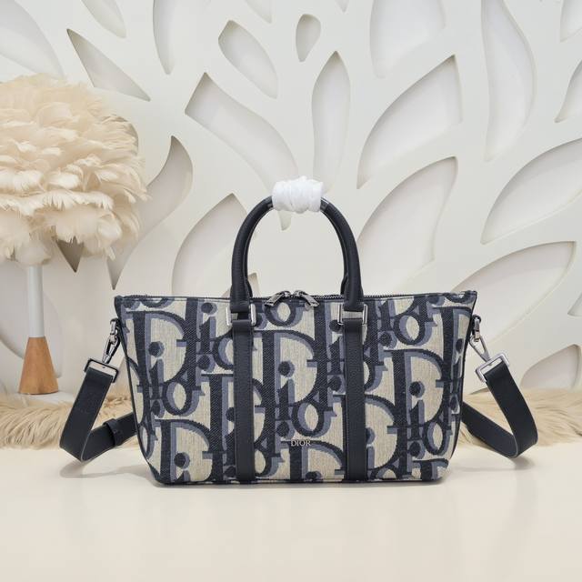 Dior-Dior counter 2025 spring newest handbag shopping bag official website synch