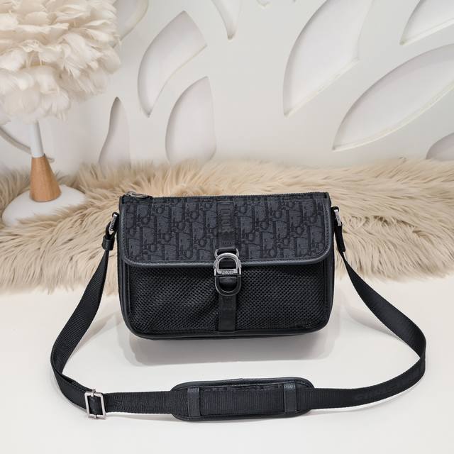 Dior - Dior counter's latest men's shoulder bag crossbody bag official website s