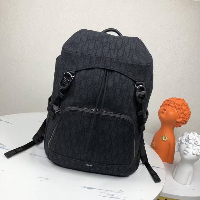 The highest version on the market, welcome to compare Dior 8 Folding Backpack B