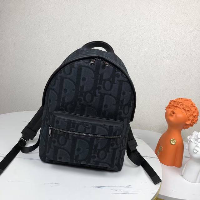 The highest version on the market, welcome to compare Rider Backpack Black Maxi