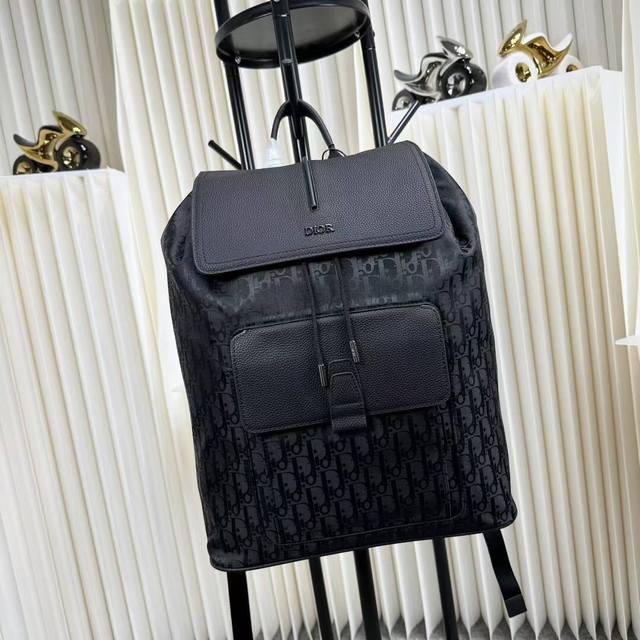 The highest version on the market, welcome to compare Motion Backpack Black Dio