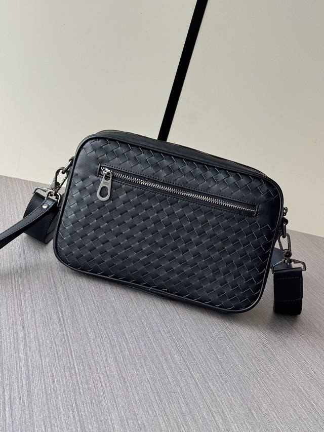 The latest hot-selling Bv clutch bag messenger bag of the top counter mouse hig