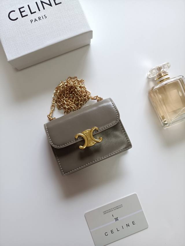 Celine new chain Triomphe business card bag, can be cross-body, classic pattern