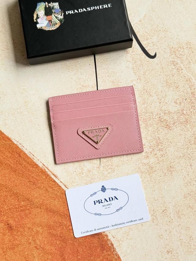 Prada classic women's card holder, model 1Mc025, exquisite workmanship and perfe