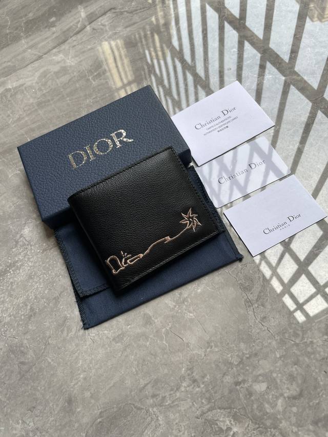 Dior Men's Short Bifold Wallet, this wallet is from the exclusive joint series o