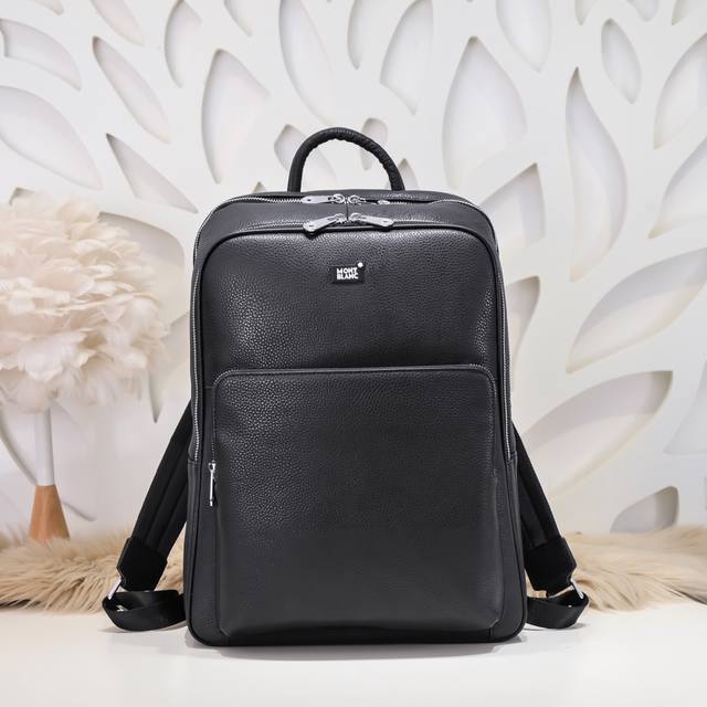 Montblanc - The latest men's backpack is made of top-grain cowhide leather. It