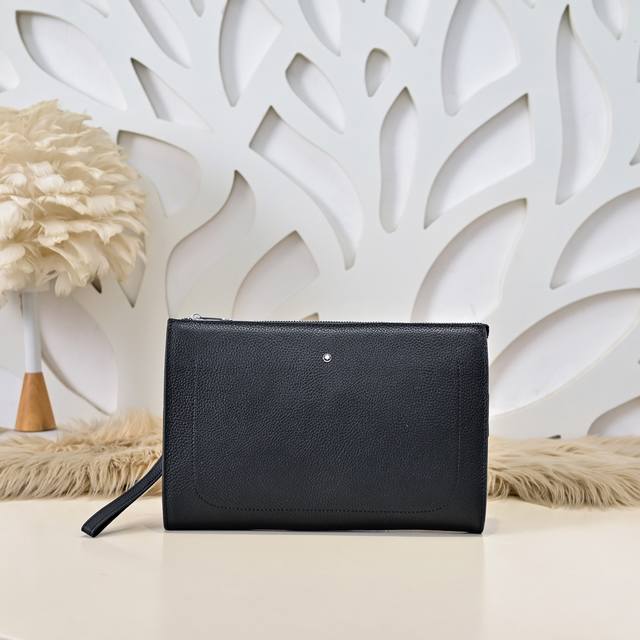Mont Blanc Mont Blanc - The latest men's handbag is made of top-grain cowhide le