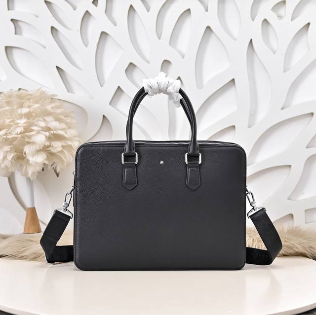 Mont Blanc Mont Blanc - The latest men's briefcase is made of top-grain cowhide