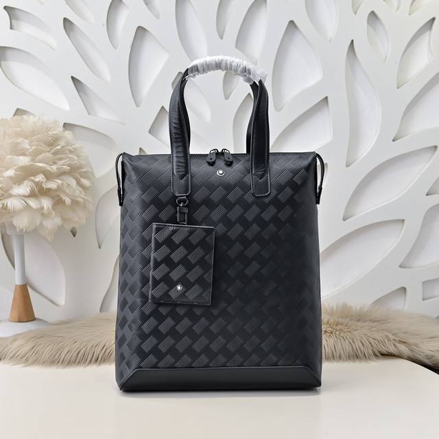 Mont Blanc Montblanc - latest men's handbag - vertical version Made of top layer